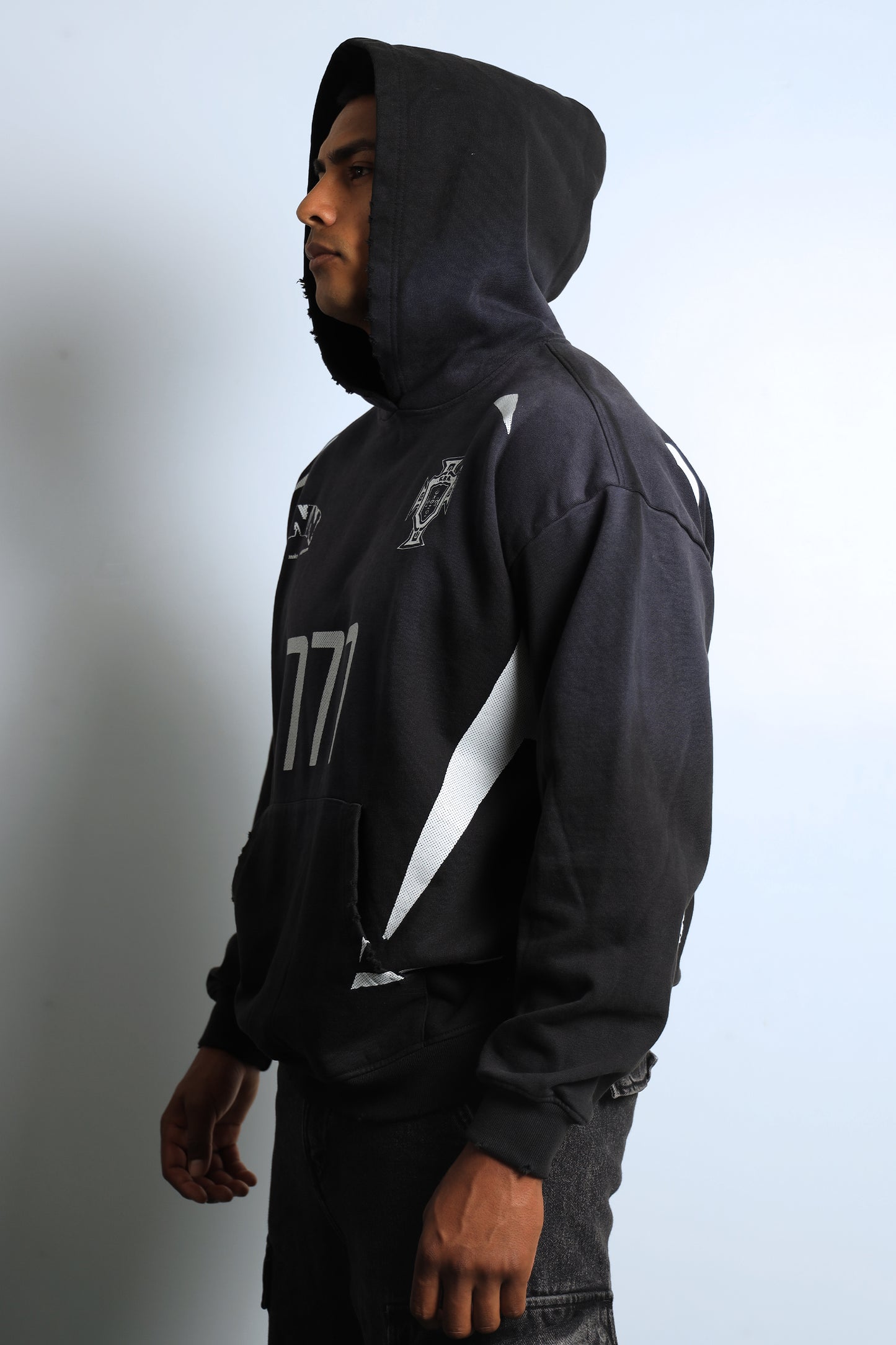 777 PORTUGAL SUNDRY DISTRESSED BLACK HOODIE