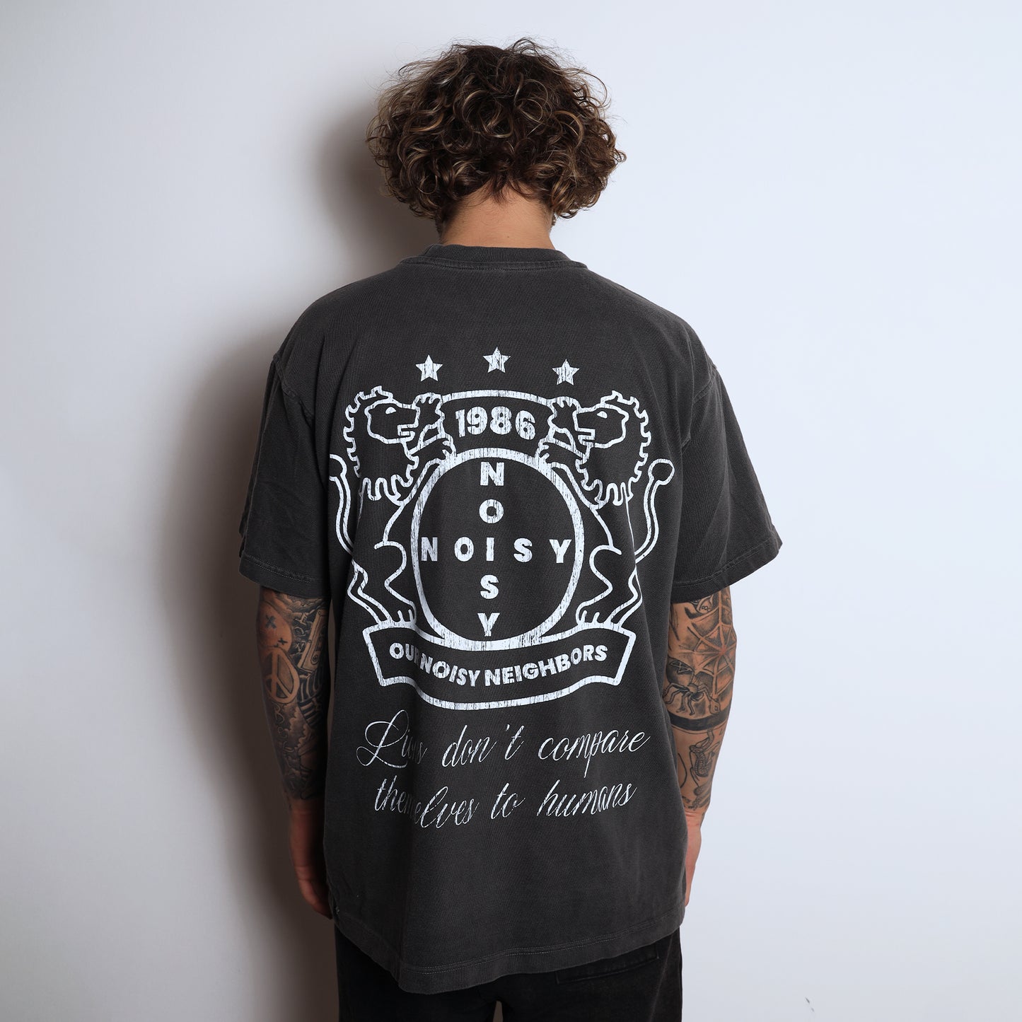 CREST BOX TEE