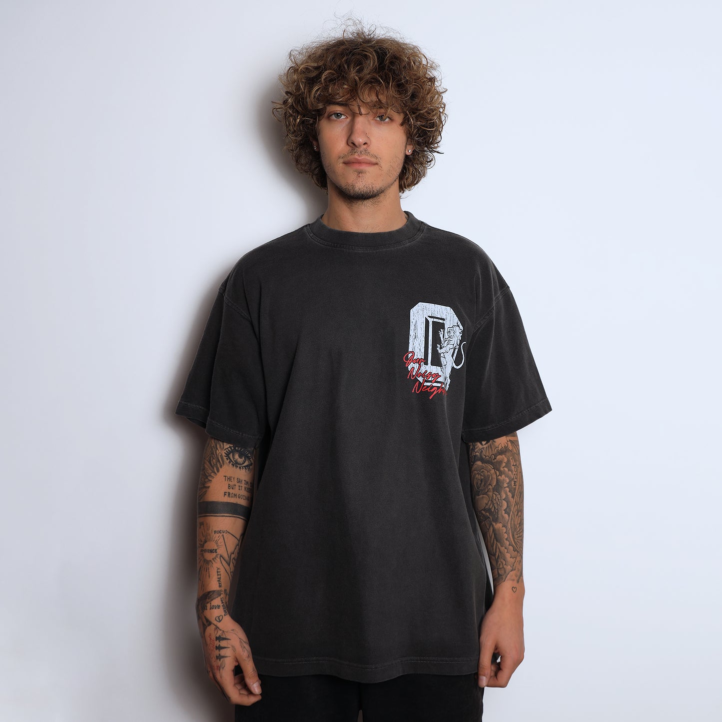 CAMISETA LEÓN "O"