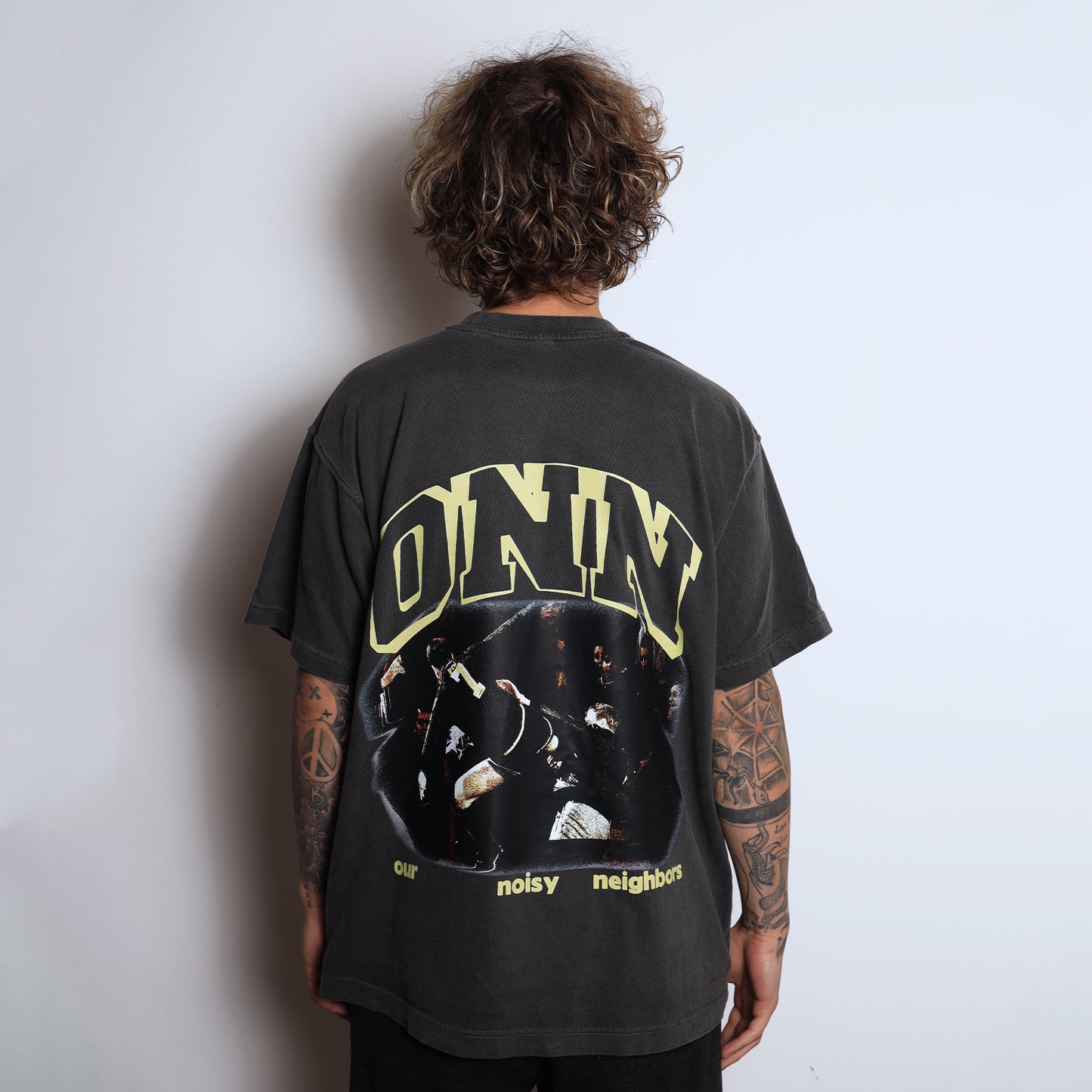 KICK BOX TEE