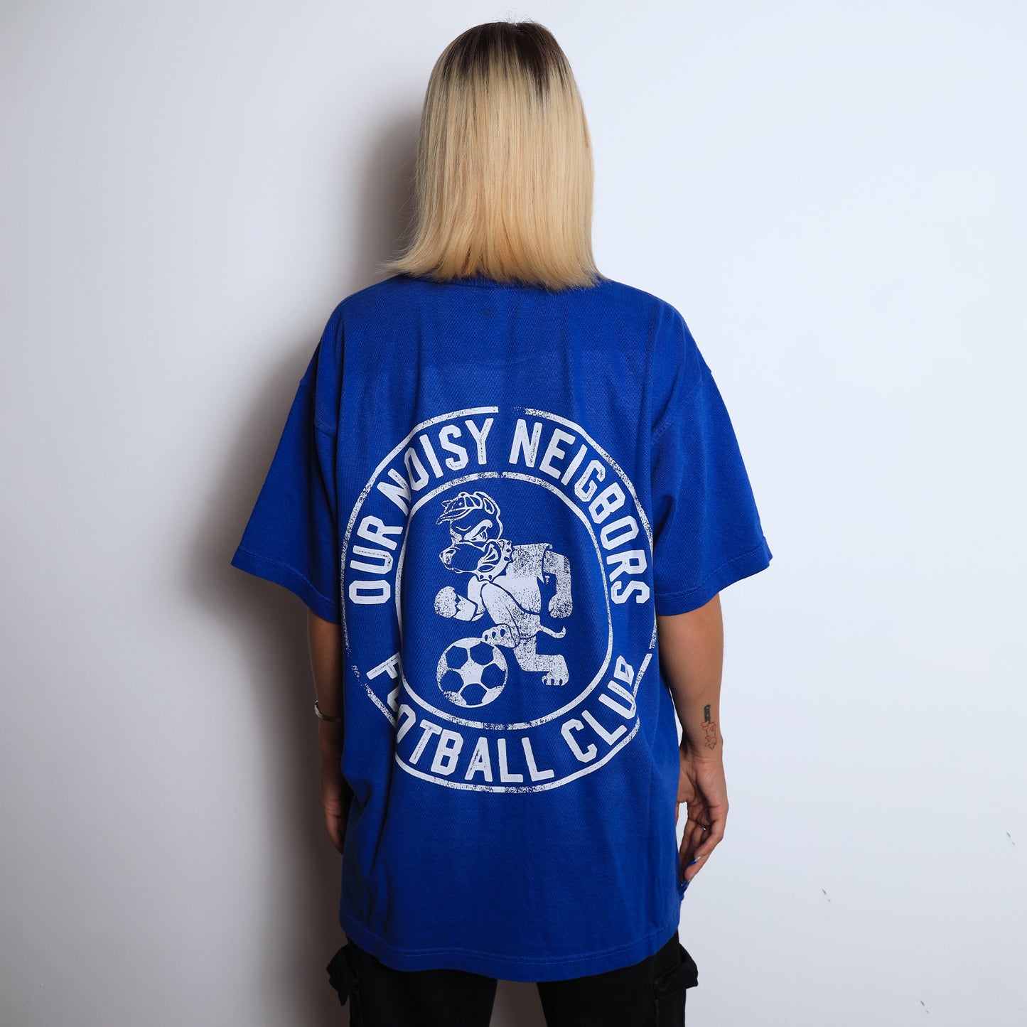 CAMISETA CON CAJA DEL ONN FC